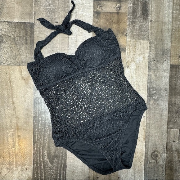 NWT Mossimo Crochet Black One Piece Swim size Medium - Picture 1 of 12